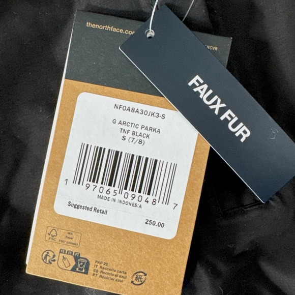 The North Face Girls Small 7/8 Arctic Parka Black Faux Fur Hood Winter Coat NWT - Picture 6 of 13